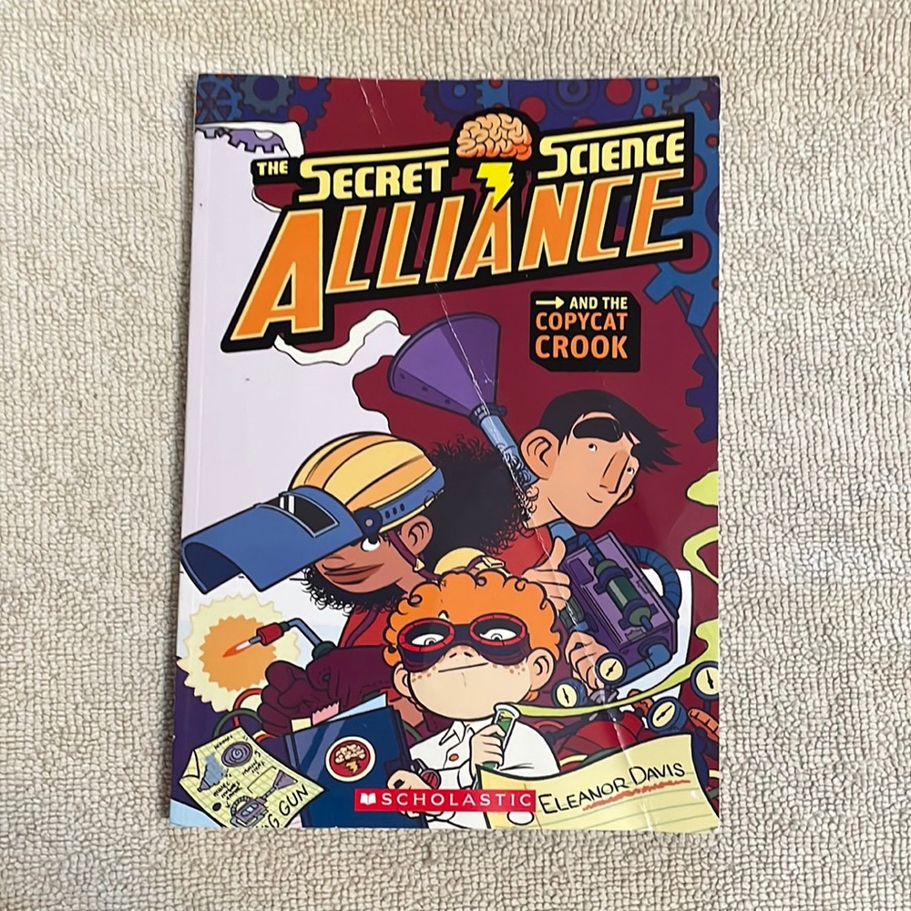 📚2/$6  The Secret Science Alliance and the Copycat Crook